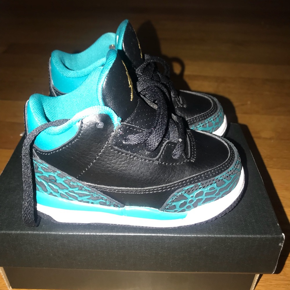 Babies Jordan 3 Retro Gt, size 5c